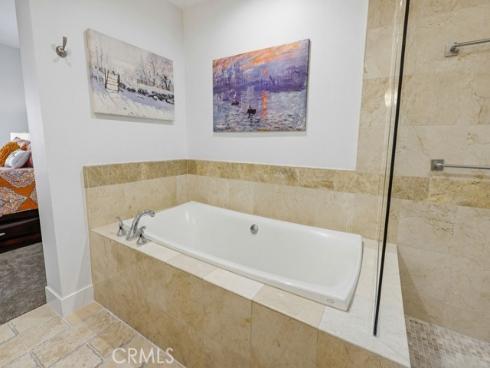 402  Rockefeller  418 , Irvine, CA