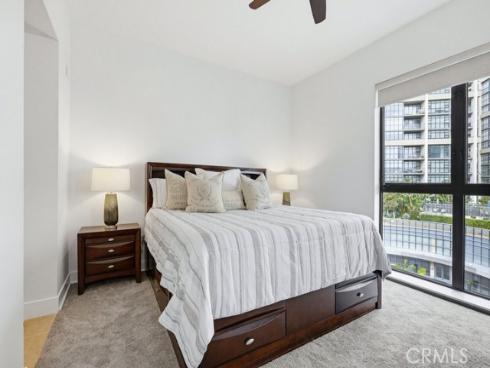 402  Rockefeller  418 , Irvine, CA