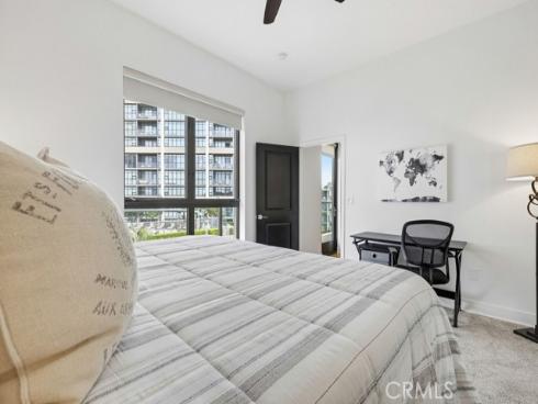 402  Rockefeller  418 , Irvine, CA