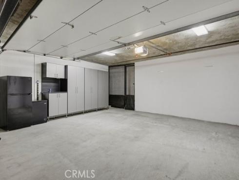 402  Rockefeller  418 , Irvine, CA