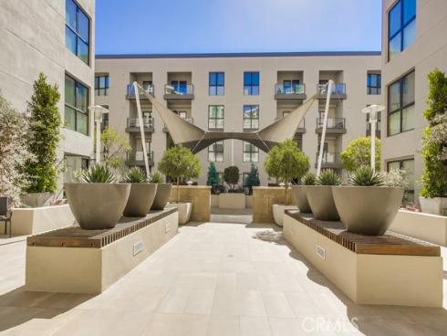 402  Rockefeller  418 , Irvine, CA