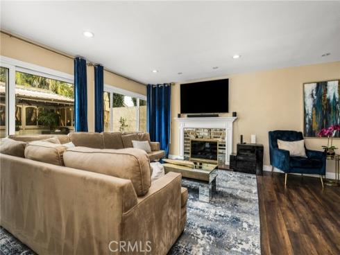 22  Hunter  , Irvine, CA