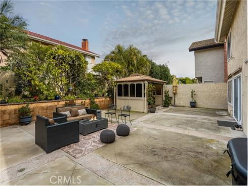 22  Hunter  , Irvine, CA