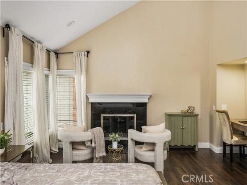 22  Hunter  , Irvine, CA