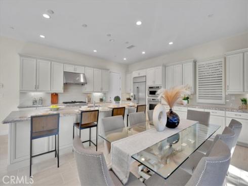 106  Cordial  , Irvine, CA