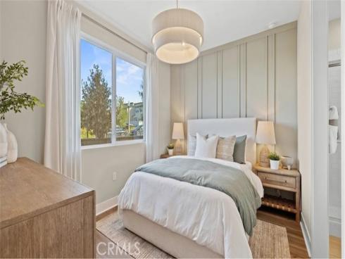 916  Chinon  , Irvine, CA