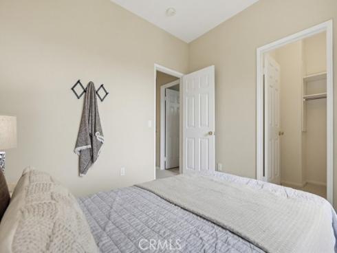 40  Bolinas  5 , Irvine, CA