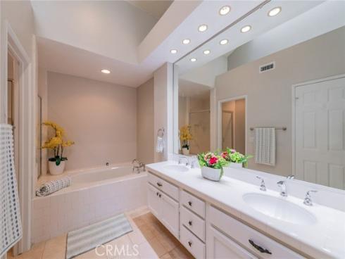 15  Baristo  , Irvine, CA