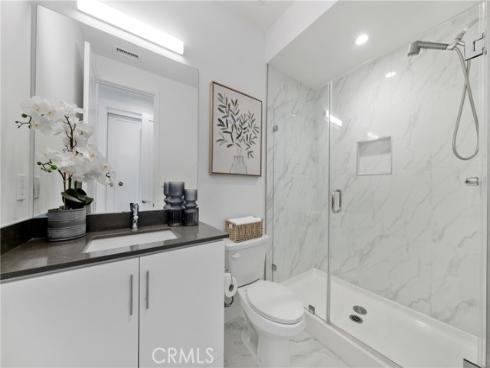 339  Placemark  , Irvine, CA