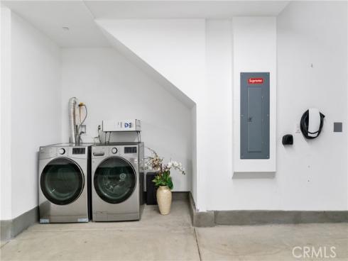 339  Placemark  , Irvine, CA