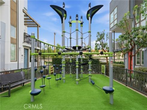 339  Placemark  , Irvine, CA