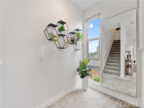 339  Placemark  , Irvine, CA