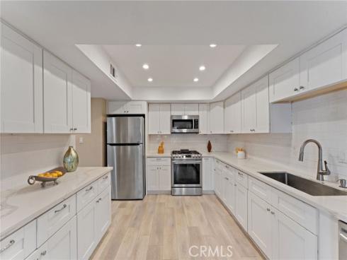 21  Queens Wreath  , Irvine, CA