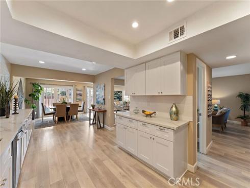 21  Queens Wreath  , Irvine, CA