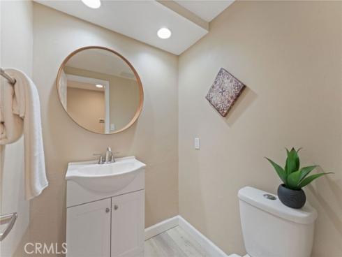 21  Queens Wreath  , Irvine, CA