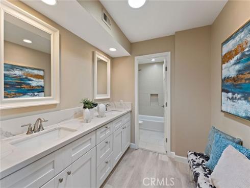 21  Queens Wreath  , Irvine, CA