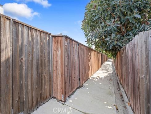 21  Queens Wreath  , Irvine, CA