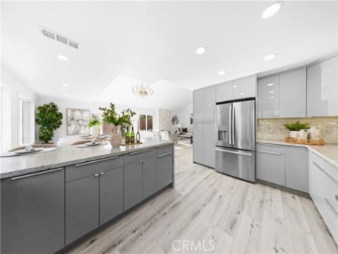 39  Cape Cod  , Irvine, CA