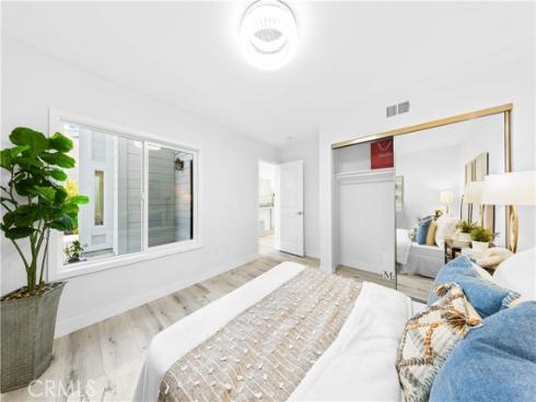 39  Cape Cod  , Irvine, CA