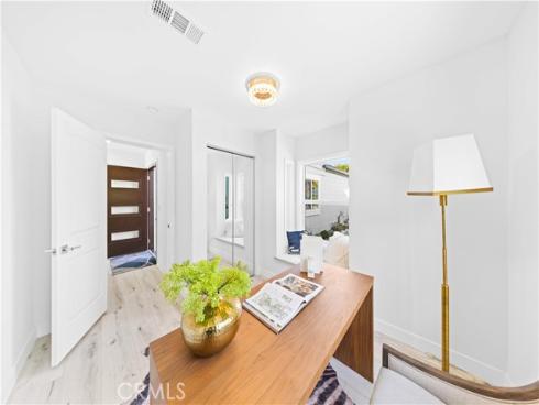 39  Cape Cod  , Irvine, CA