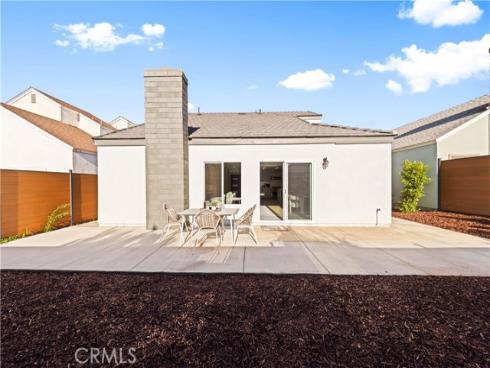 39  Cape Cod  , Irvine, CA