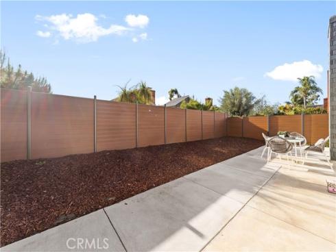 39  Cape Cod  , Irvine, CA