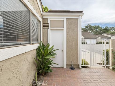 12 Primrose , Irvine, CA