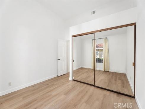 17  Dartmouth  , Irvine, CA