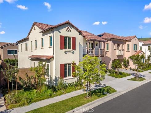 237  Pinnacle  , Irvine, CA
