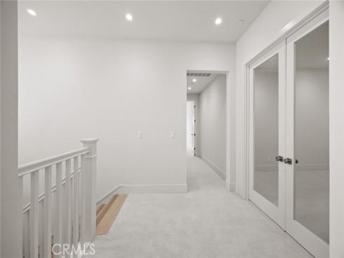 237  Pinnacle  , Irvine, CA