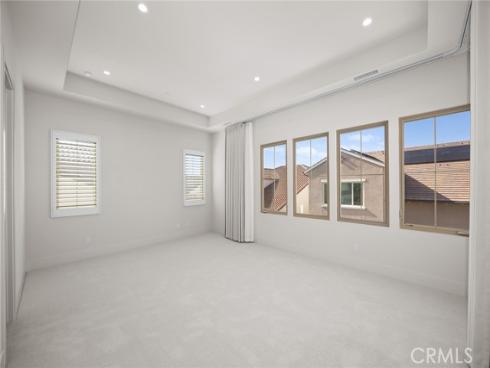 237  Pinnacle  , Irvine, CA