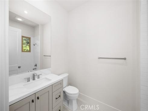 237  Pinnacle  , Irvine, CA