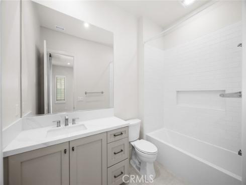 237  Pinnacle  , Irvine, CA