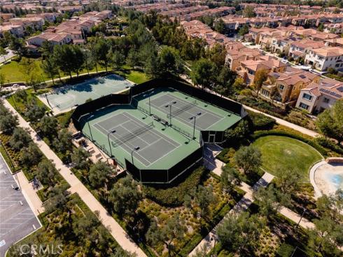 237  Pinnacle  , Irvine, CA