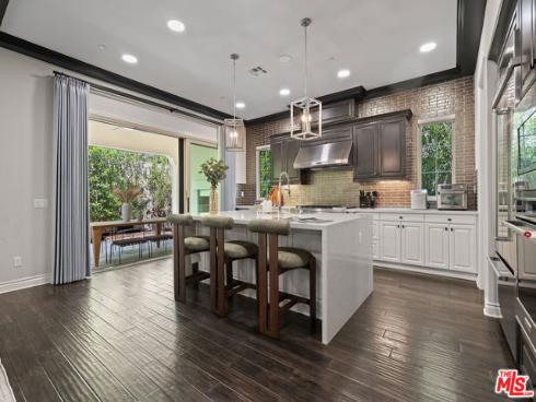 55  Suede  , Irvine, CA