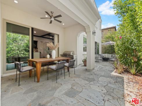 55  Suede  , Irvine, CA