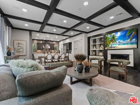 55  Suede  , Irvine, CA