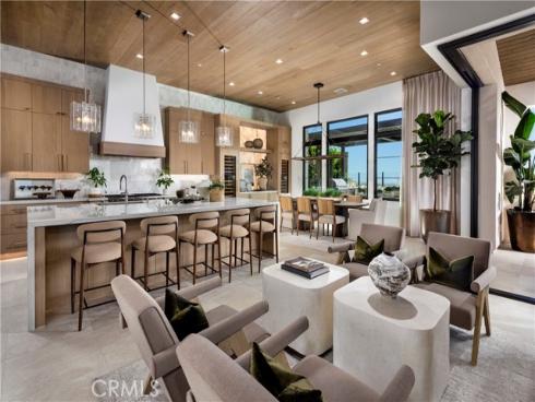 536  Peninsula  , Irvine, CA