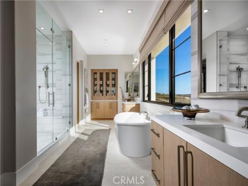 536  Peninsula  , Irvine, CA