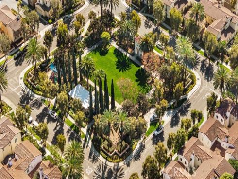 94  Mission  , Irvine, CA