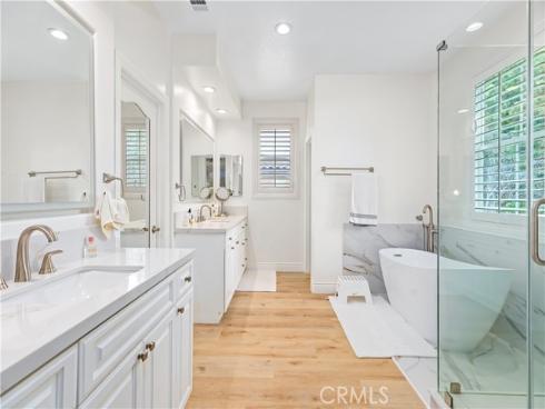 154 Treehouse , Irvine, CA