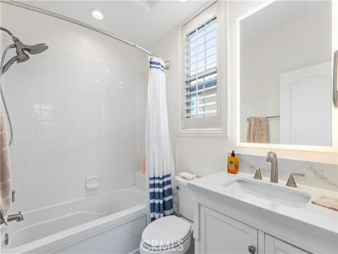 154 Treehouse , Irvine, CA