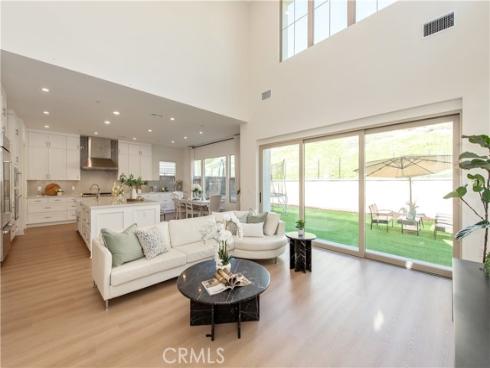 100  Bright Star  , Irvine, CA