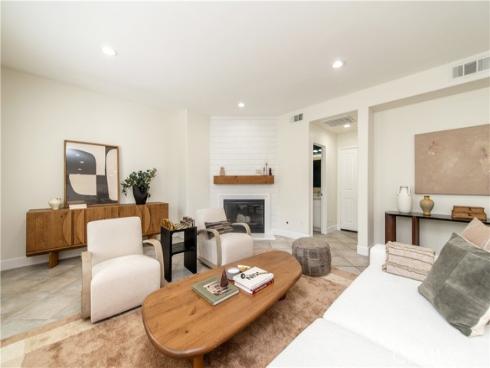 3  Birchwood  , Irvine, CA