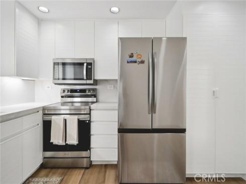 2253  Martin  321 , Irvine, CA