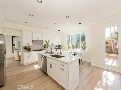 20 Laurelwood Drive, Irvine, CA