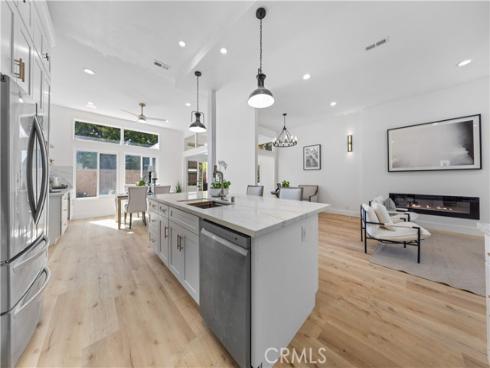 33 mann Street, Irvine, CA