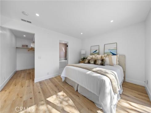 33 mann Street, Irvine, CA