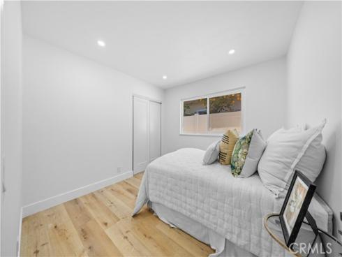 33 mann Street, Irvine, CA