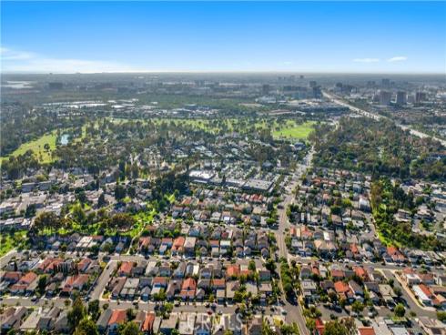 33 mann Street, Irvine, CA